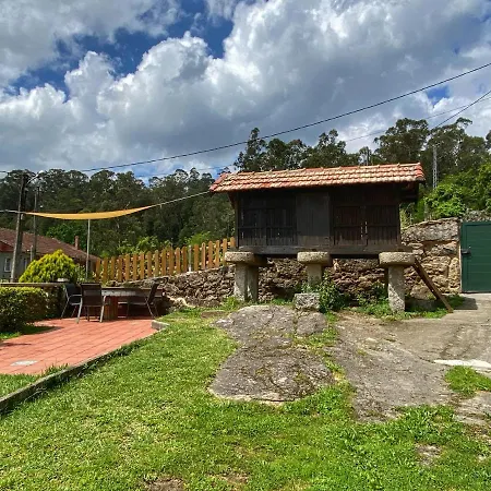 Dom wakacyjny Casa Lagar De Arume